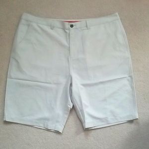 Chase 54 khaki shorts size 40